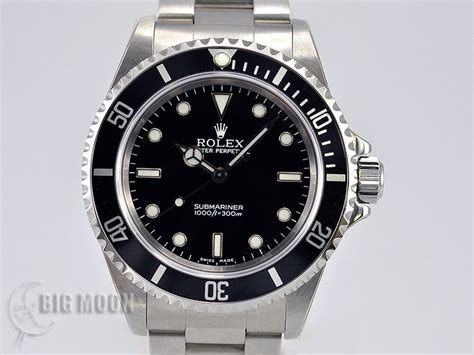 rolex date submariner serial y942058